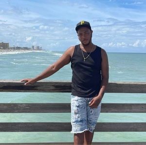 Meet your Posher, Jonathan